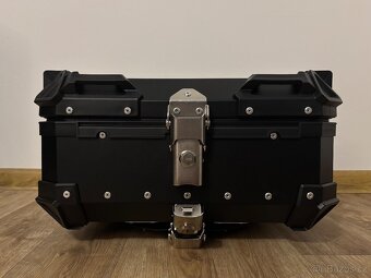 Hliníkový moto kufr 28 L - nový - 2