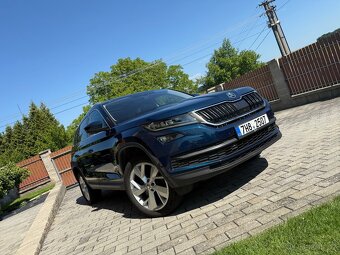 Škoda Kodiaq 2.0 140kw, 7 mist, tažné, 4x4 panorama - 2
