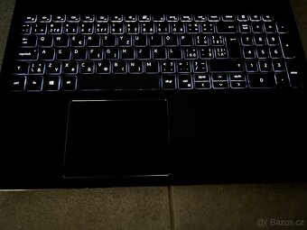 HERNÍ Dell i7 9750H 12x4.5GHz-RAM 16GB-SSD 512GB-15.6" FHD - 2