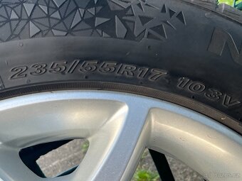 Zimní sada 17" Nexen 235/55 R17 + Ford Kuga alu disky - 2