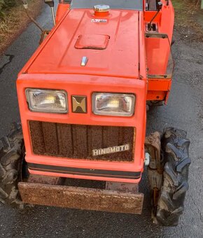 Traktor Hinomoto N179, malotraktor 17 koní - 2