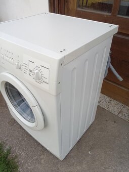 Pěkná pračka Bosch 1200ot - 2