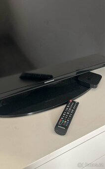 Samsung TV 40” – klasická, bez Smart funkcí - 2
