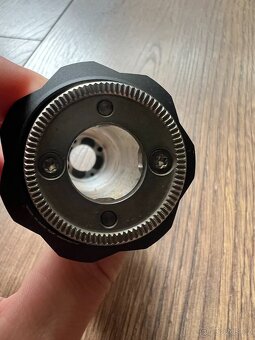 Přední náboj DTSwiss 240S pro vidlici RS1 - 2