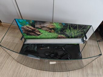 Akvárium 54 l jako nové - 2