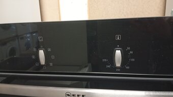 Vestavěná samostatná trouba Neff - 2