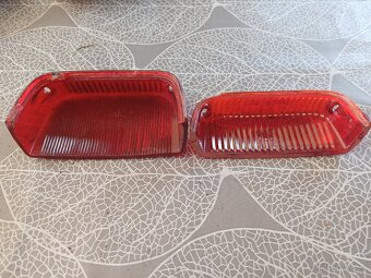 Zadní krytka světla jawa - 2