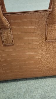 Hnědá větší kabelka - 2