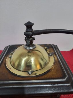 STAROŽITNÝ MLÝNEK - 2