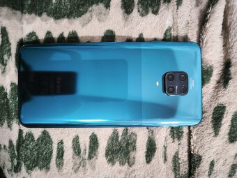 Prodám dva starší telefony Redmi Note 9 pro a Xiaomi 10T - 2