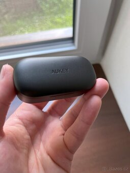 Aukey EP-T21S -- Bezdrátová TWS sluchátka -- Rozbaleno - 2