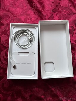 IPhone 14 128 GB, v záruce - 2