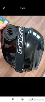 Lyžařská helma a bryle - 2