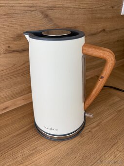 Varná konev s topinkovačem - 2