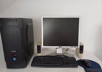 Stolní PC s příslušenství včetně dětských seriálů - 2