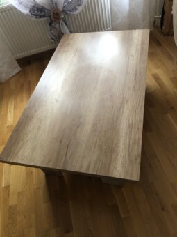 Konferenční stolek - 2