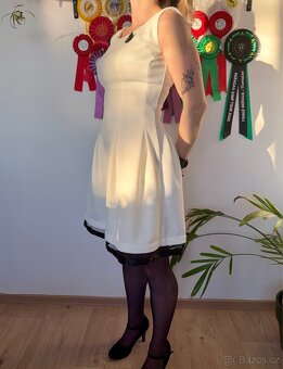 Krémové společenské šaty - 2