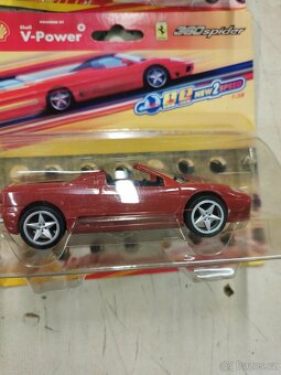 Autíčka, modely Ferrari. Shell. - 2