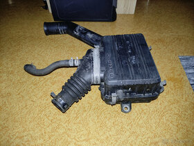 Box na vzduchový filtr pro Daihatsu Charade G100 - 2