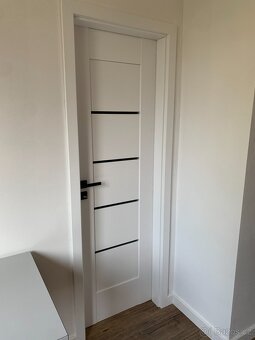 Prodám 2 nové interiérové dveře 70L – levé, nevybalené - 2