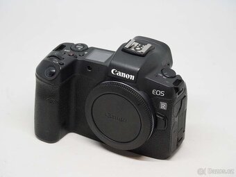 CANON EOS R v krabici + adaptér a druhá baterie - 2
