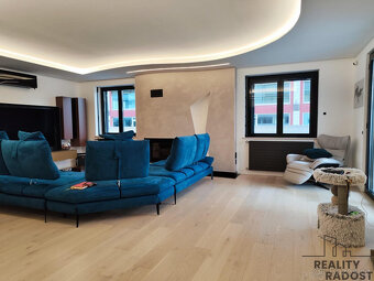 Prodej bytu 5+kk 274 m² Città Sant'Angelo, Itálie - 2