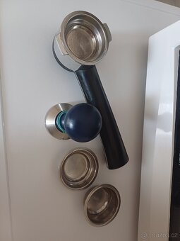 Kávovar Delonghi - 2