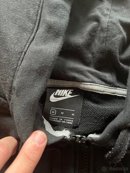Nike černá mikina - 2