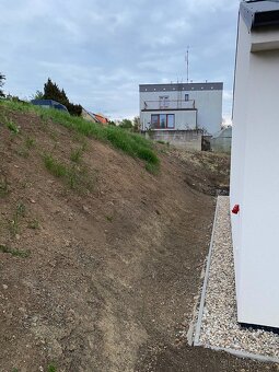 Hlína i s dovozem zdarma. - 2