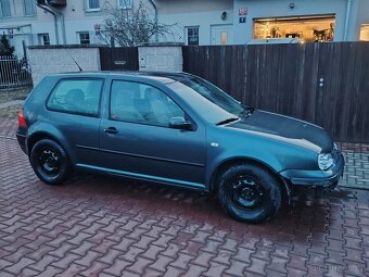 VW GOLF 4 1.4 MPI - 2.majitel,s STK,pojízdný po nehodě - 2