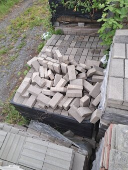 Betonová dlažba PARKETA tl. 6 cm - ZAREZERVOVÁNO DO 31.5 - 2