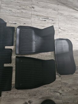 Kompletní sada gumových koberců pro modely Tesla model 3 - 2