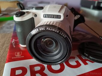 Fujifilm Finepix S4800 - 2