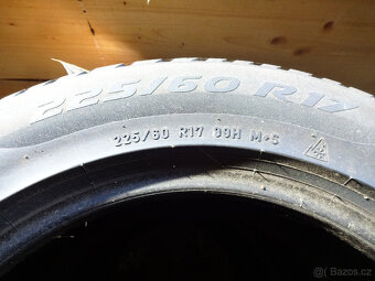 Zimní pneu Pirelli 225/60/17 - pěkný stav - možnost obutí - 2