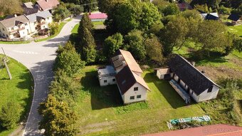 Rodinný dům s pozemkem a bývalou kovárnou – Troskovice - 2