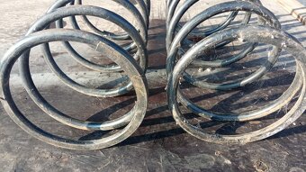 Tatra 613 pružiny přední - 2