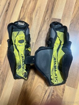 Bauer Supreme S 29 holeně 11" - 2