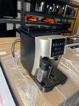 DeLonghi Magnifica Start zánovní TOP stav - 2