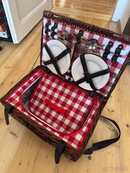 Proutěný piknikový koš pro 4 osoby - 2