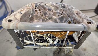 Vířivá vana Moorin (15) - 2