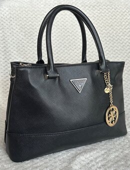 Guess Cordelia - černá kabelka - 2