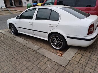 Škoda Octavia - 2
