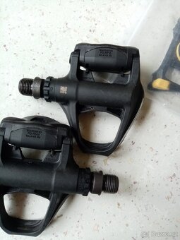Pedály Shimano PD-R 550 silniční SPD-SL téměř nové - 2