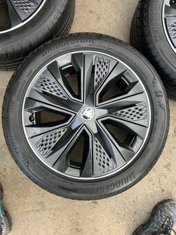 5x112 R18 Škoda karoq sport line - 2