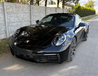 Porsche 911 Carrera 4 - 2