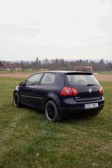 Vw golf V 1.4 55kw - nová STK - 2