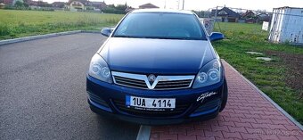 Opel Astra GTC - 2