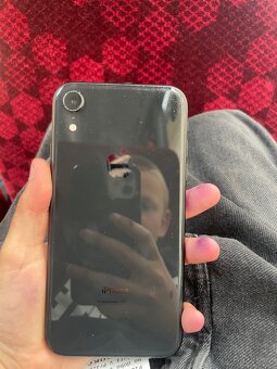 Prodám iPhone Xr - 2