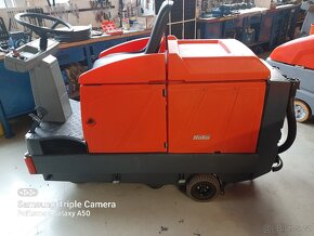 Podlahový mycí stroj Hako B 910 se sedící obsluhou - 2