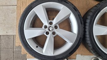 Alu kola Škoda 17" 5x100 pneu 215/40 R17 Fabia Scala Rapid - 2